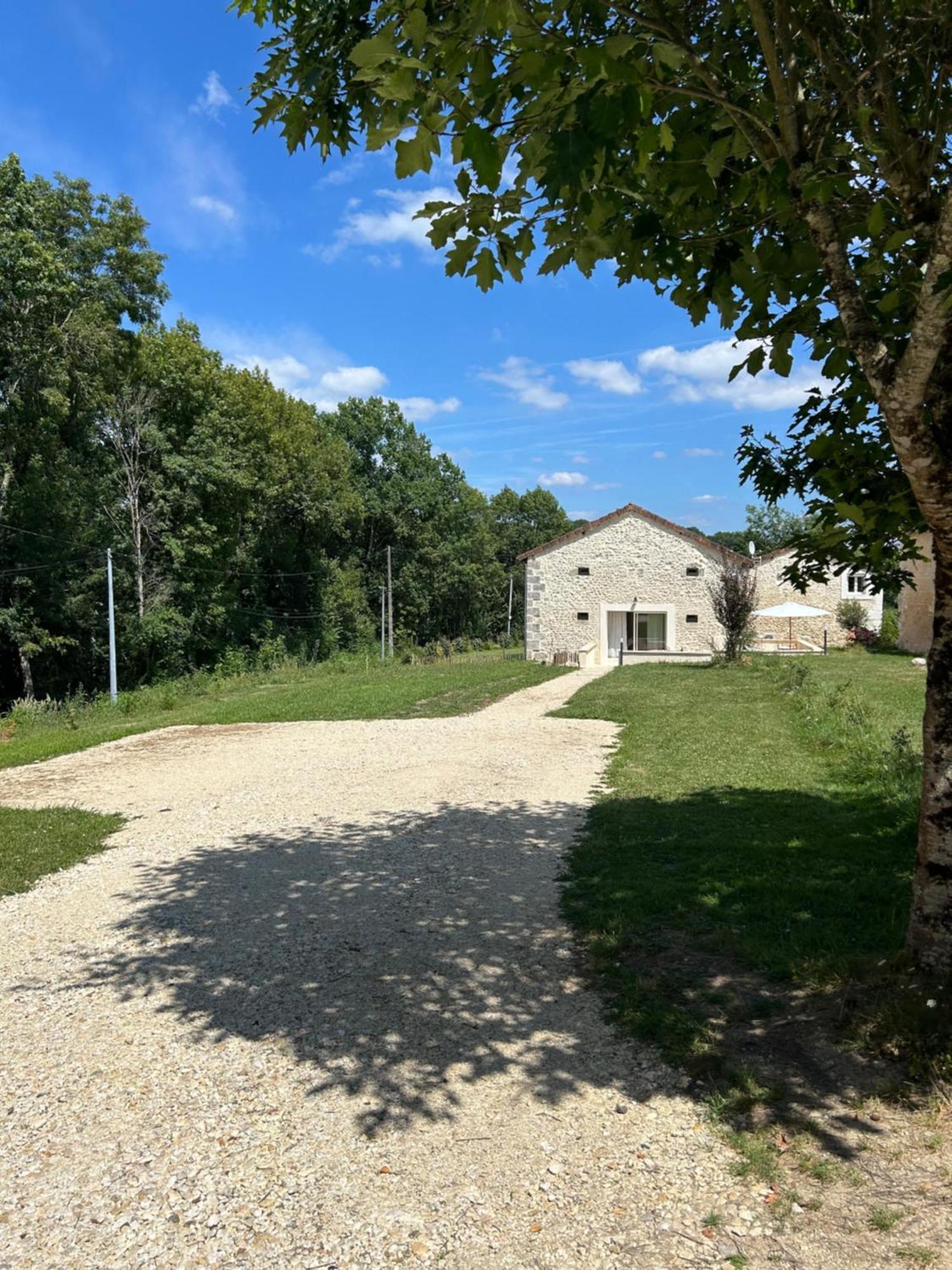 Villa L Etable A Bois à Trélissac Extérieur photo